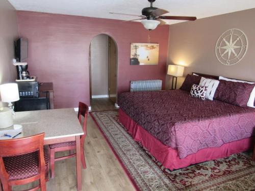 Captain Cook Inn - photo 21