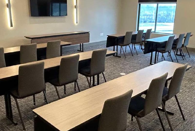 Best Western Plus Marquette Hotel Suites - photo 62