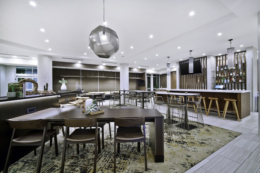 SpringHill Suites by Marriott Phoenix Goodyear - photo 21