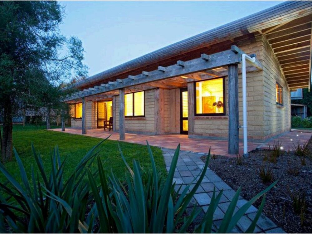 Earthstead Villas — 4-Star Luxury Hotel in Cambridge, New Zealand