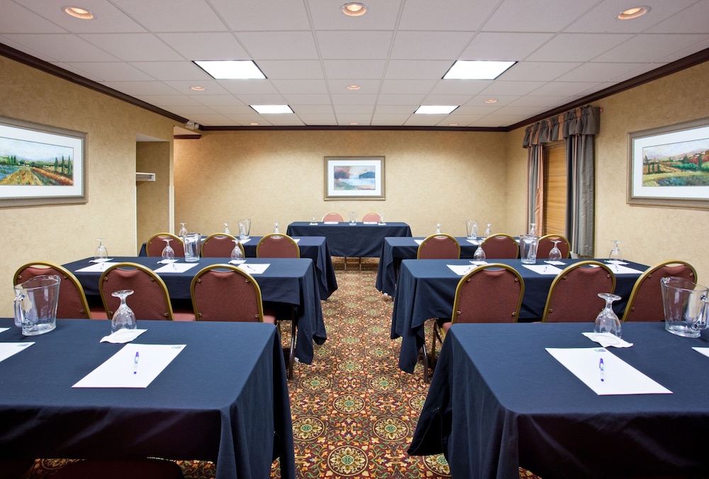 Holiday Inn Express Wilmington by IHG - photo 70