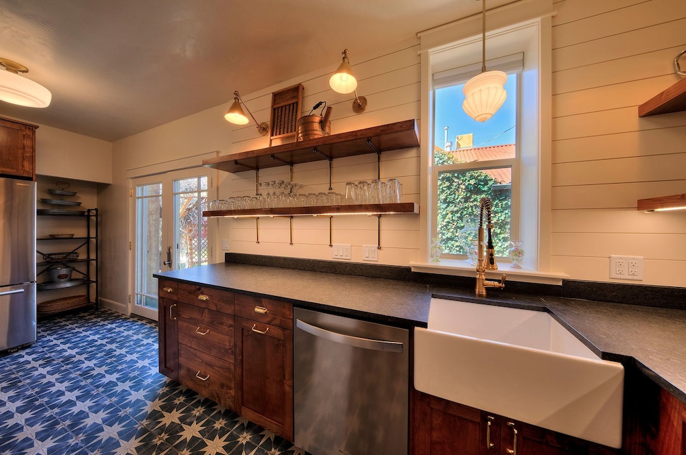 Cali Cochitta Vacation Rentals - photo 23