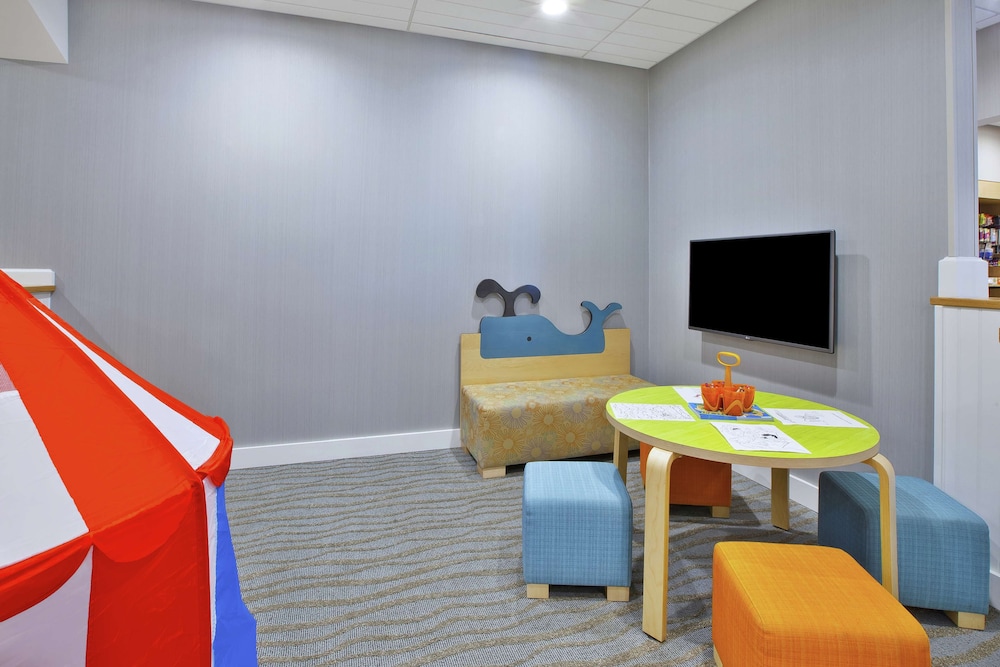 Hampton by Hilton Bar Harbor - photo 49
