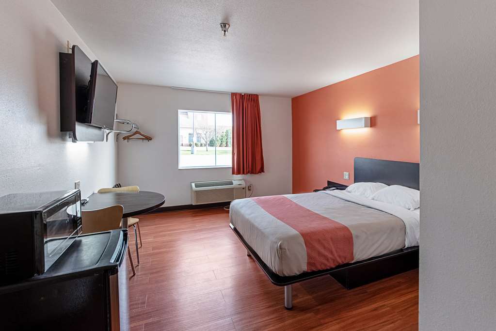 Motel 6 Lebanon IN - photo 15