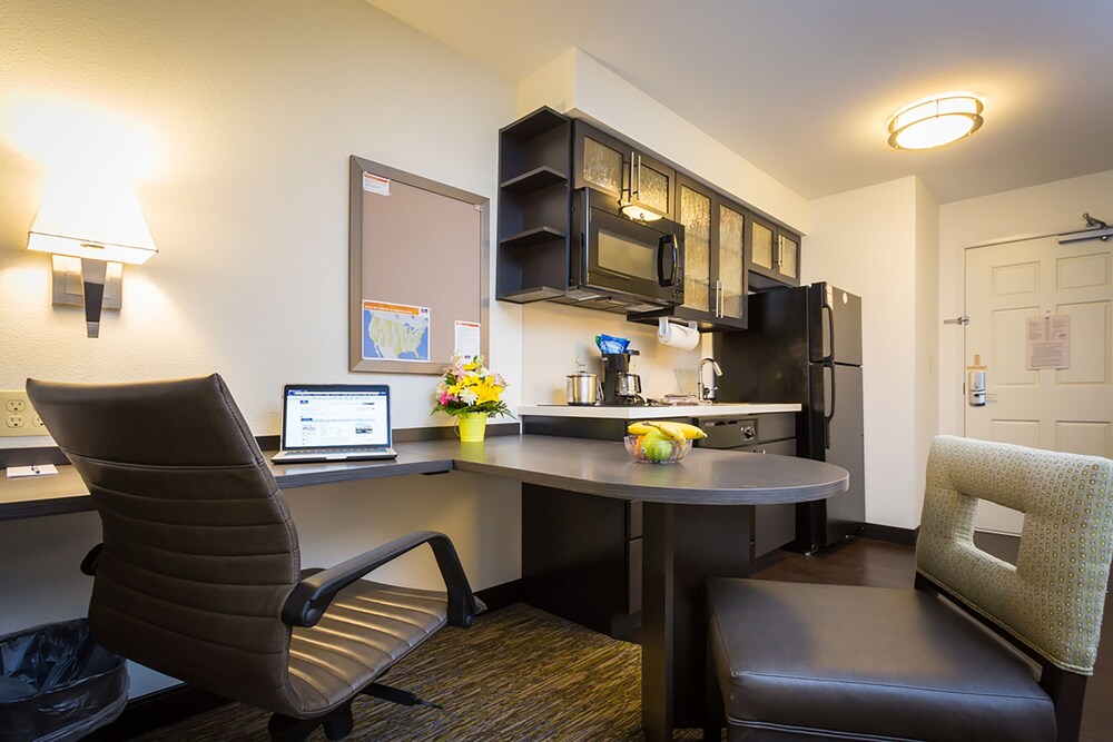 Candlewood Suites Sidney by IHG - photo 8