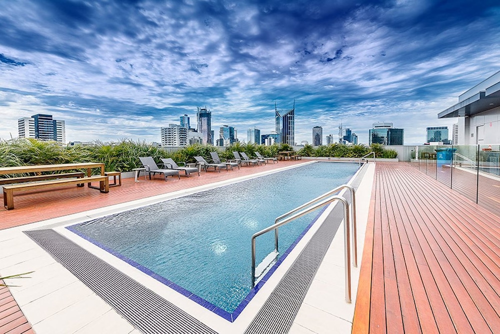 The William Suites — 4-Star Luxury Hotel in Melbourne, Australia
