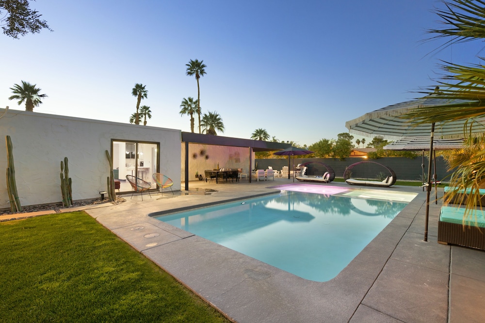 The Llama House by Avantstay Featured on Hgtv Resort Style Pool & Spa Permit#4277 - photo 18