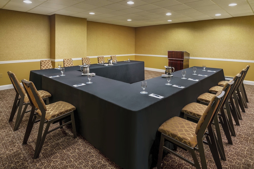 Sheraton Great Valley Hotel - photo 47