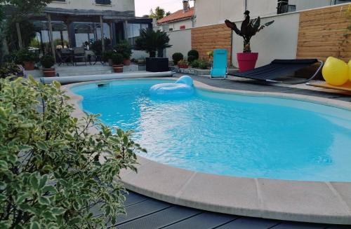 La Croix Landolle — hotel in Chateaubernard