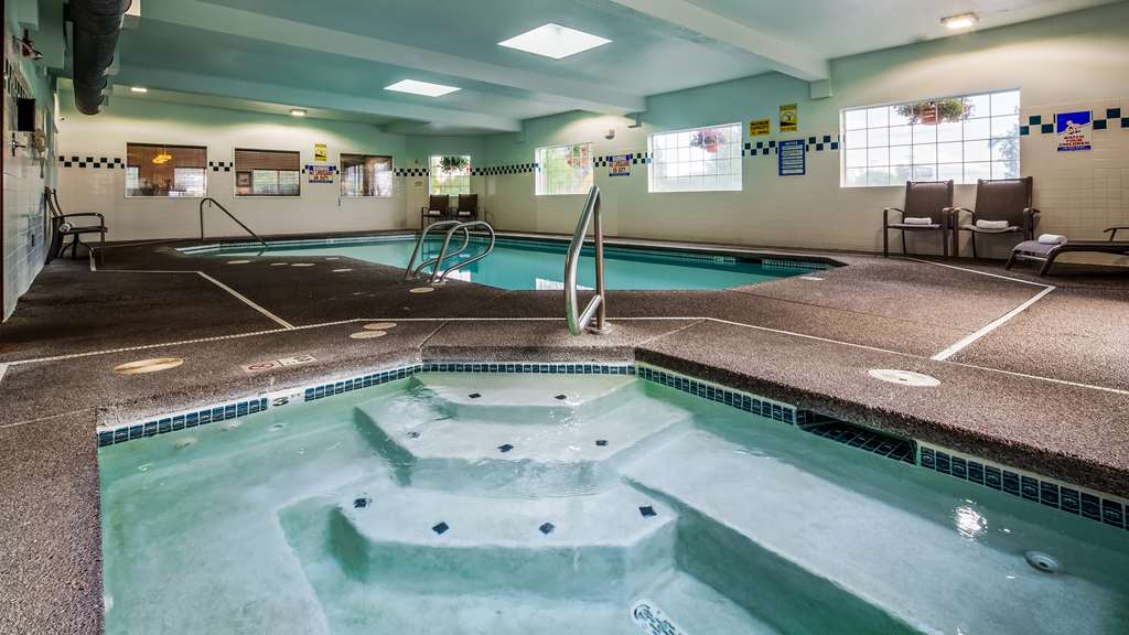 Best Western Oak Meadows Inn - photo 2