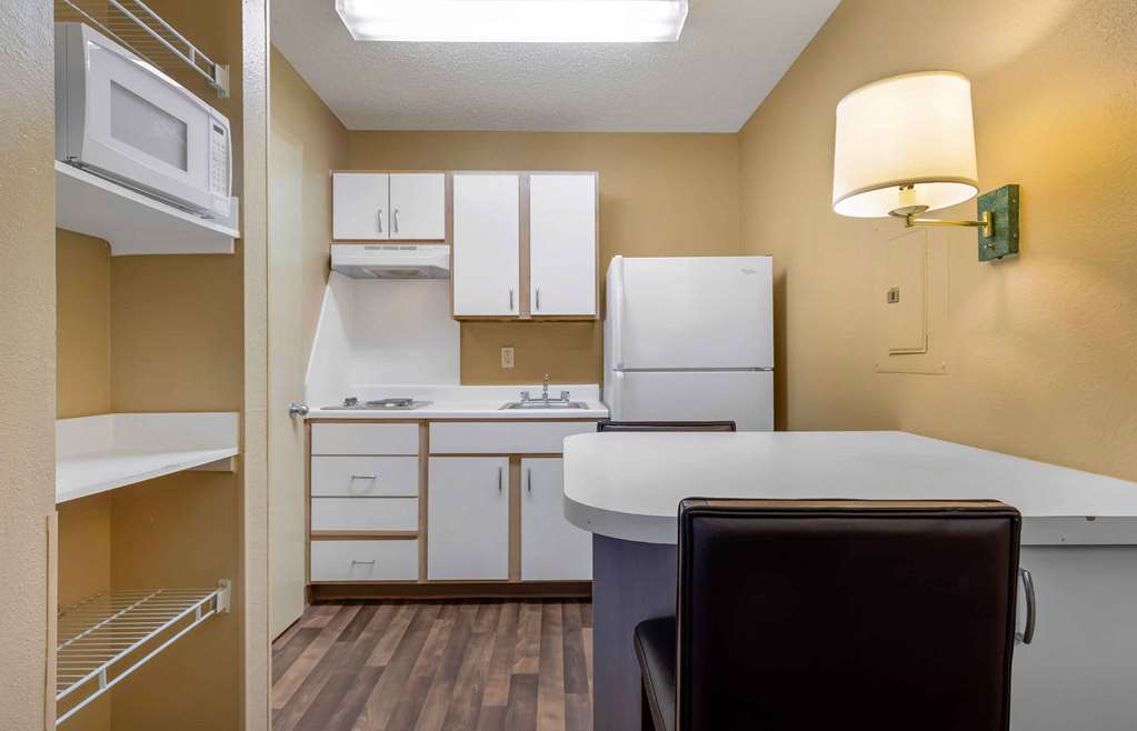 Extended Stay America Suites Fort Worth Medical Center - photo 8