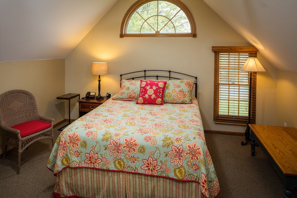Lefevre Inn and Resort - photo 14