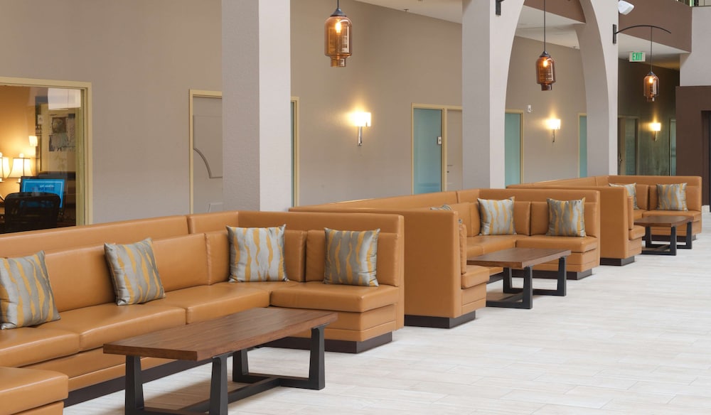 Embassy Suites by Hilton Seattle North Lynnwood - photo 10