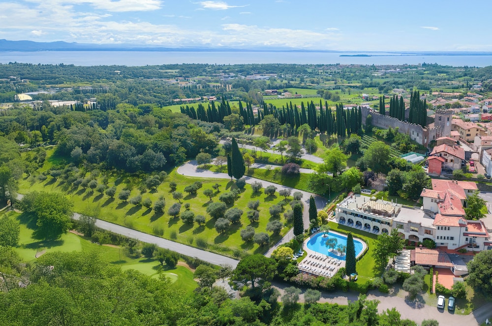 AHG Golf Hotel Porta Del Sole in Brescia, Italy