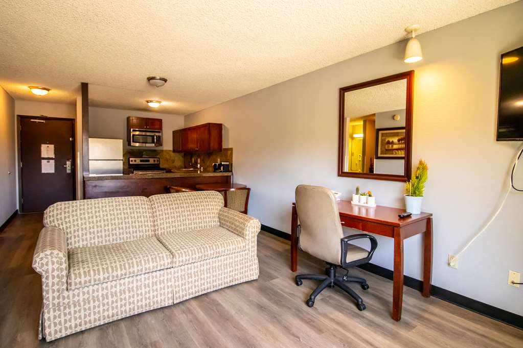 Red Lion Inn & Suites Vancouver - photo 34