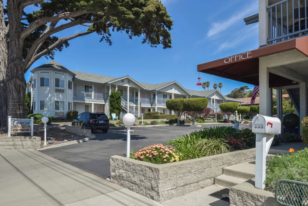 Cayucos Beach Inn - photo 42