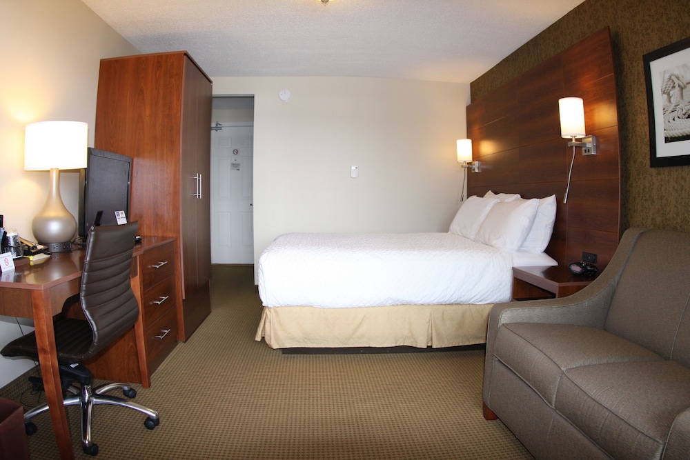 St. Ignace Budget Host Inn - photo 9