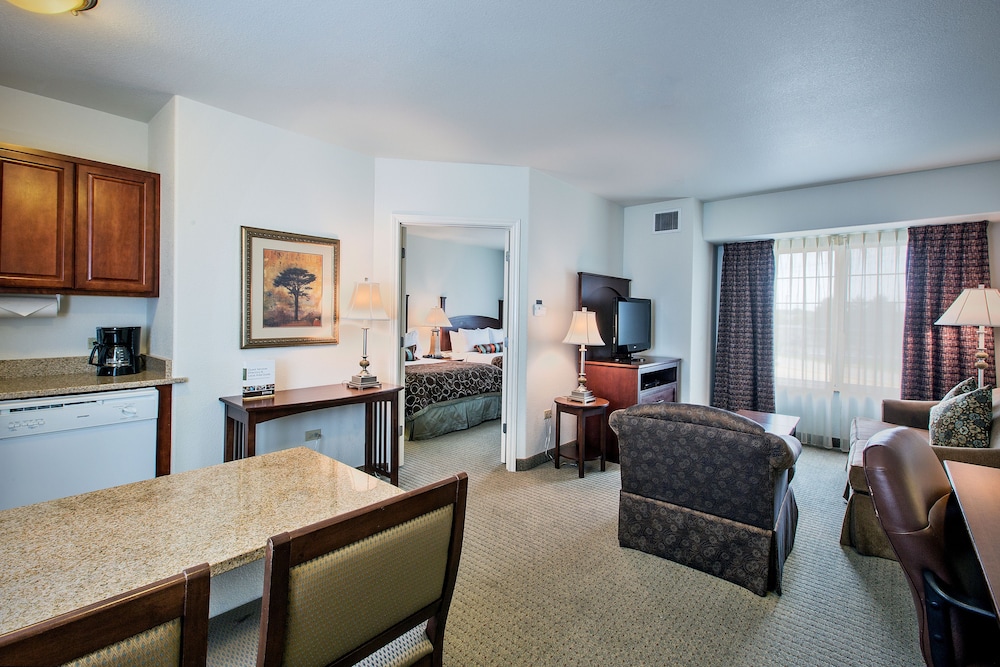 Staybridge Suites Rockford by IHG - photo 5