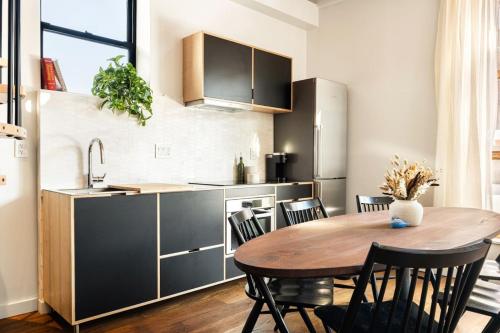 Luxury Loft near Washington Park Rooftop Deck — 4-Star Luxury Hotel in Cincinnati, United States