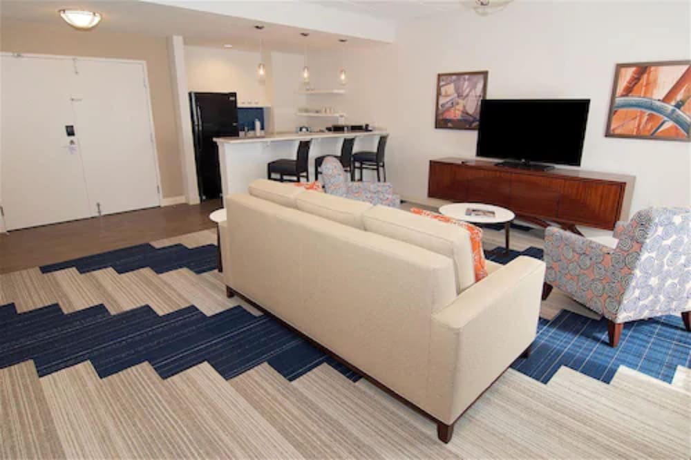 Southbank Hotel by Marriott Jacksonville Riverwalk - photo 6