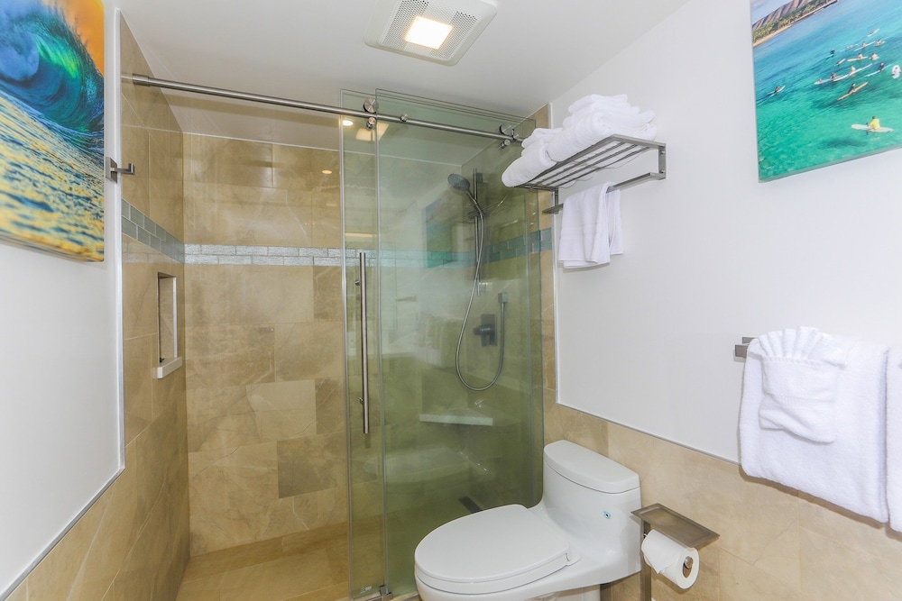 Fully Furnished Ilikai Tower 525 Condo With Free Wifi Near Best Waikiki Beaches by RedAwning - photo 16