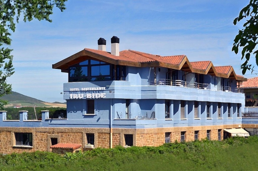 Hotel Iru Bide - last minute hotel in Lumbier