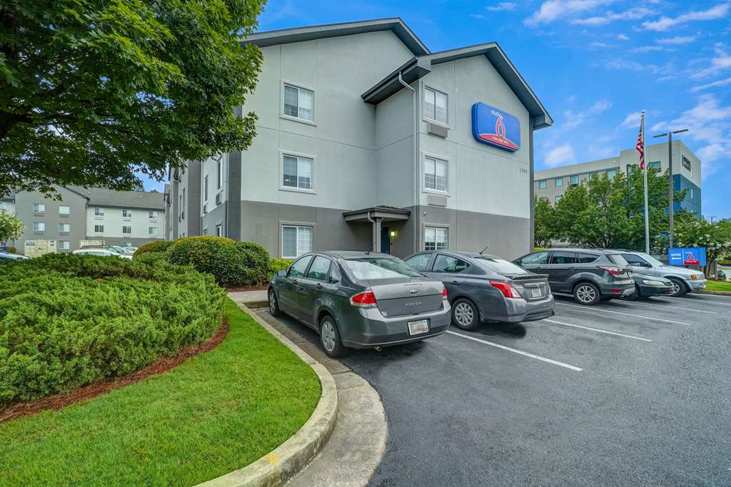 Studio 6 Duluth GA Near Gas South District - photo 2