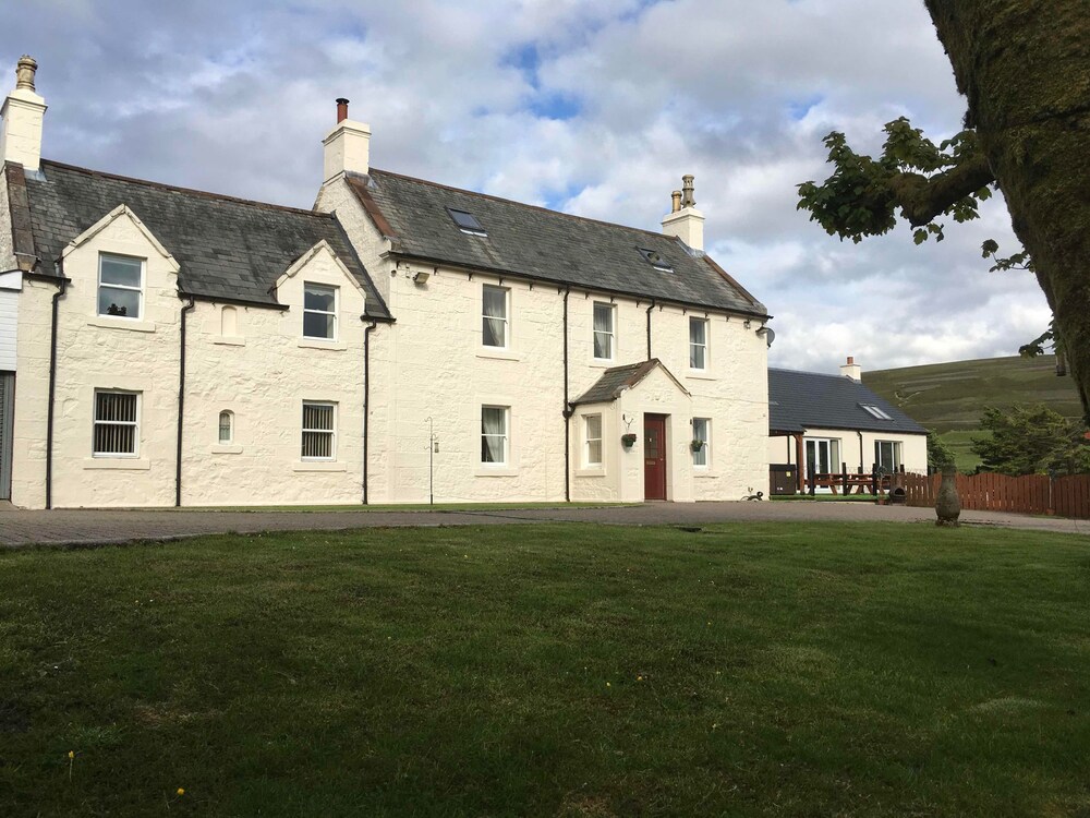 Belton House B And B 11438381 — Biggar