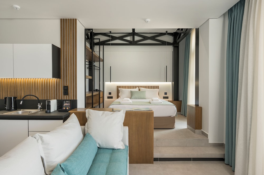 Ostrakon Suites in Agia Marina, Greece