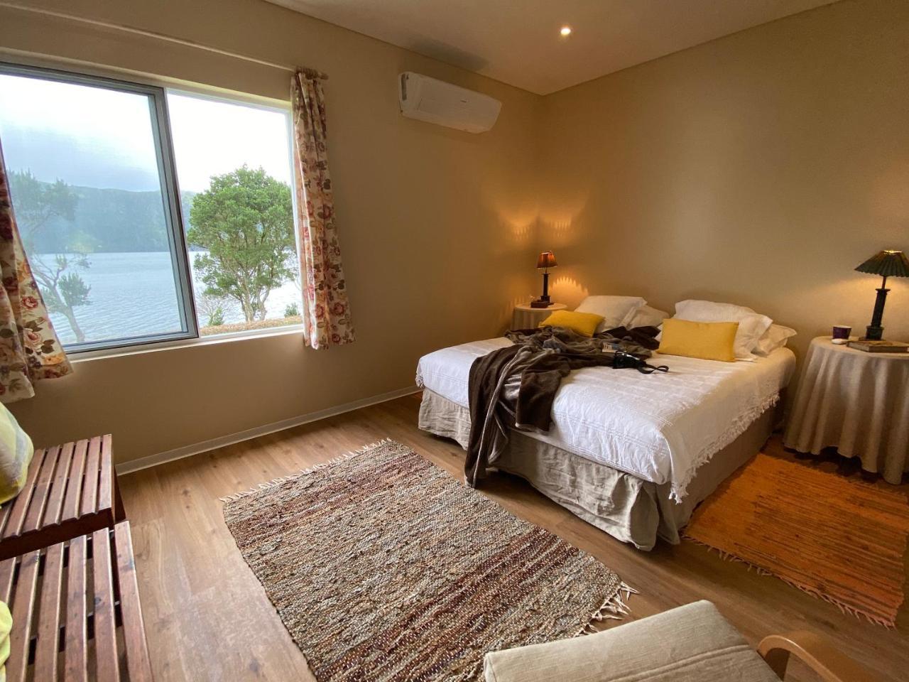 Lake Cottage Panoramic Views 7 Cidades — 4-Star Luxury Hotel in Ponta Delgada, Portugal