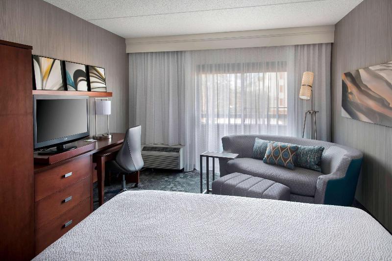 Sonesta Select Boston Stoughton - photo 31