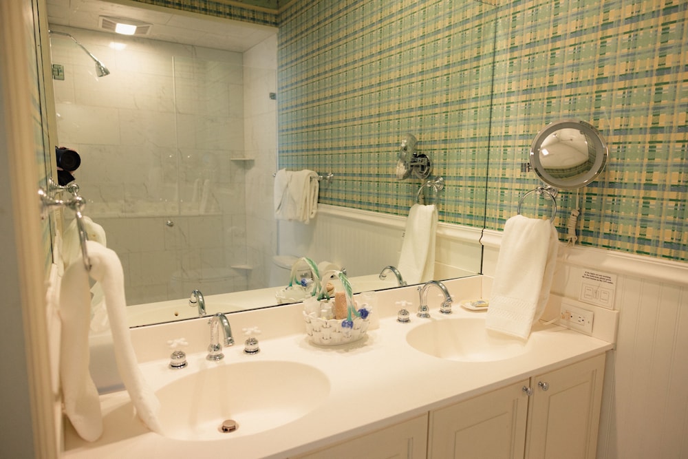 Oakmont Inn - photo 32