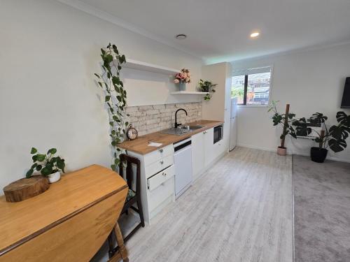 Executive 1 Bedroom Apartment Secure & Handy Bethlehem Location — 4-Star Luxury Hotel in Tauranga, New Zealand