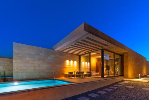 Linear Cabanon Kallithea Luxury Villas — 4-Star Luxury Hotel in Kallithea, Greece