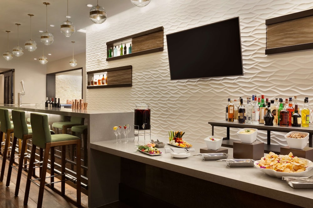 Embassy Suites by Hilton Boulder - photo 36