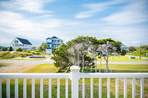Allegra by Oak Island Accommodations - photo 20