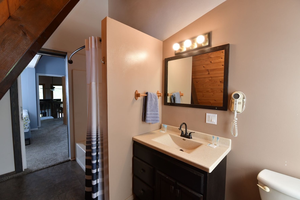 Delton Oaks Resort - photo 102