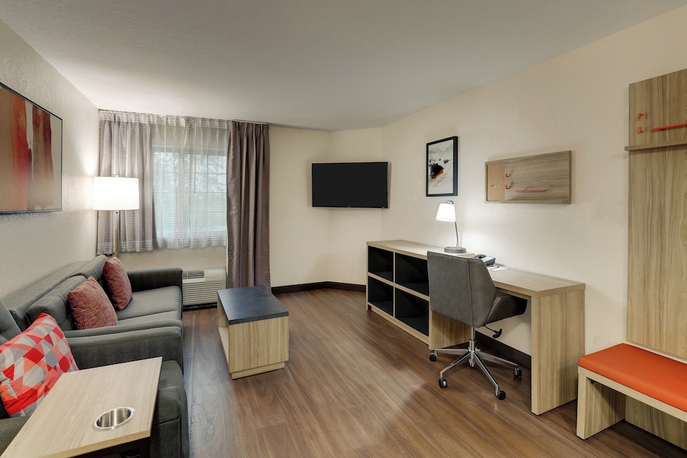 Candlewood Suites Lexington by IHG - photo 21
