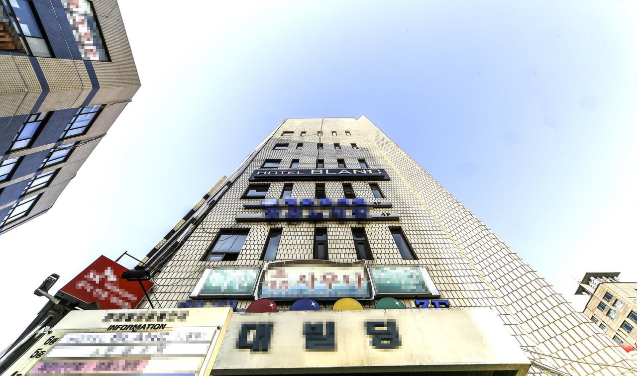 Gwacheon Blanc in Suwon, South Korea