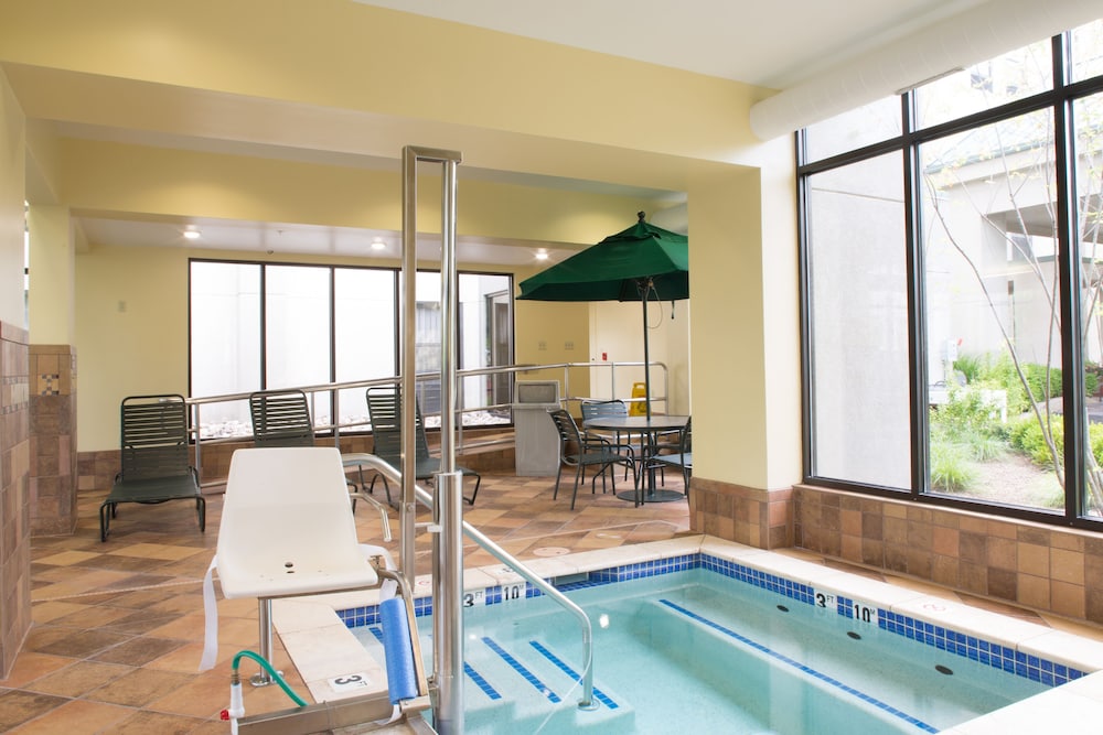 Hampton Inn Clarks Summit - photo 35