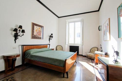 Tibullo Classico Ed Elegante Appartamento — 4-Star Luxury Hotel in Rome, Italy