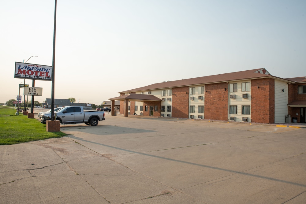 Wagner Lakeside Motel - featured photo