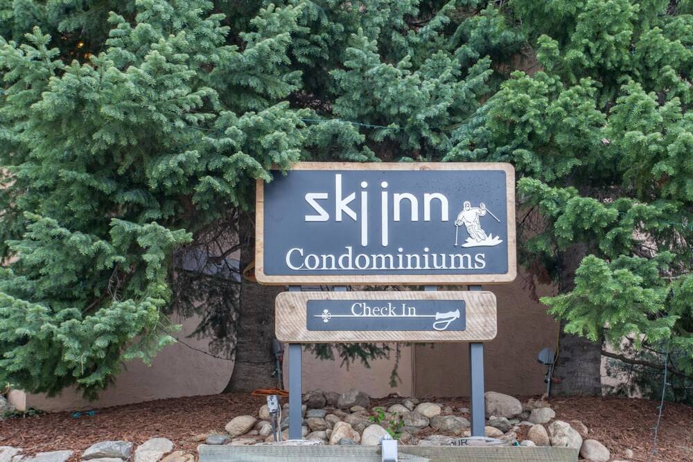 Ski Inn Condominiums by Resort Lodging Company - photo 82