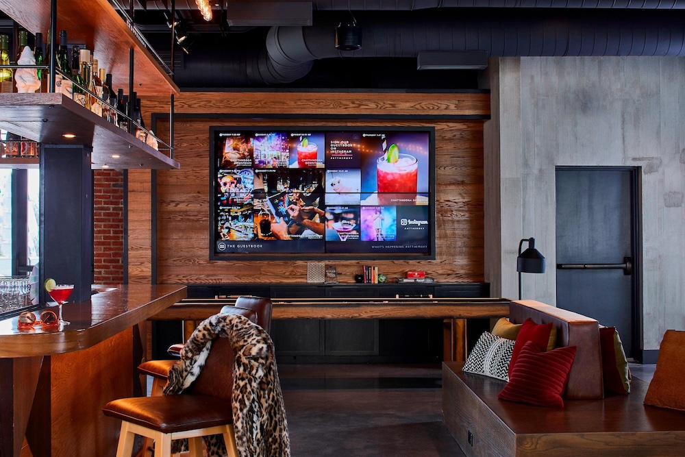 Moxy Chattanooga Downtown - photo 16