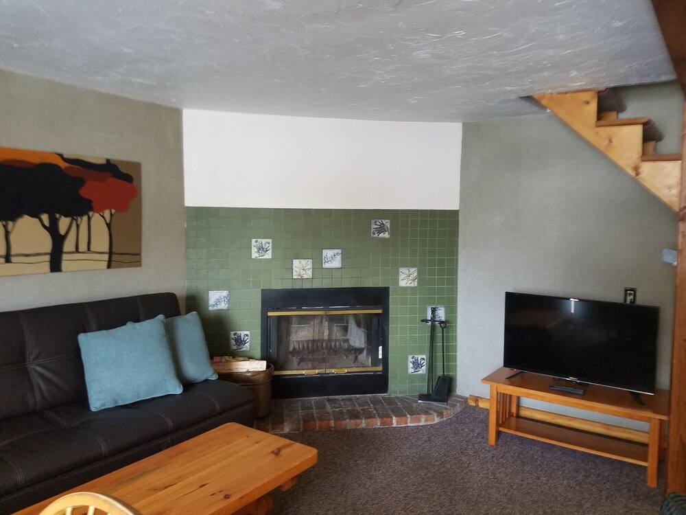 Town & Country Motor Inn - photo 26