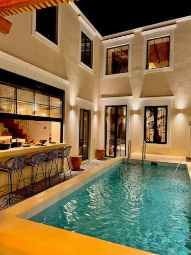 Katoikía Pateliá in Kallithea, Greece