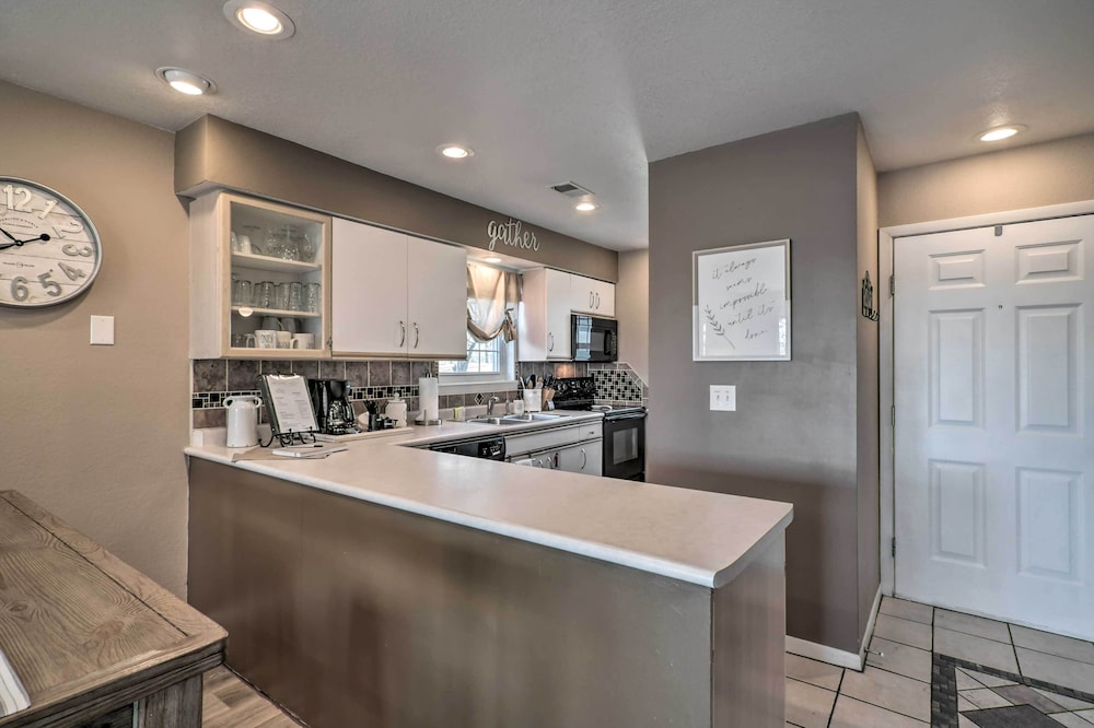 Modern Resort Condo about 3 Mi to Branson Landing - photo 2