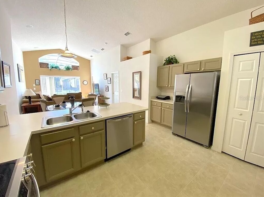 Emerald Island Resort Private Pool Games Rm 823 4 Bedroom Villa Kissimmee - photo 9