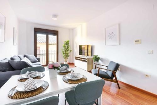 Pineapple Rosaleda 13 — 4-Star Luxury Hotel in Malaga, Spain