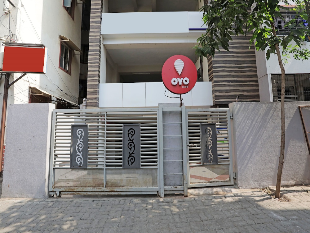 Oyo 2917 Deccan - last minute hotel in Pune